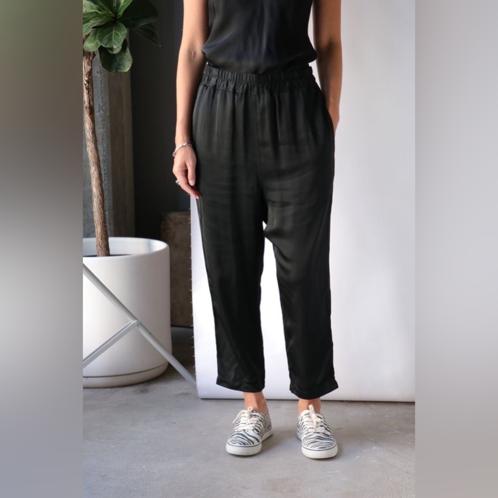 NILI LOTAN Silk Rayon Safi Drawstring Pants